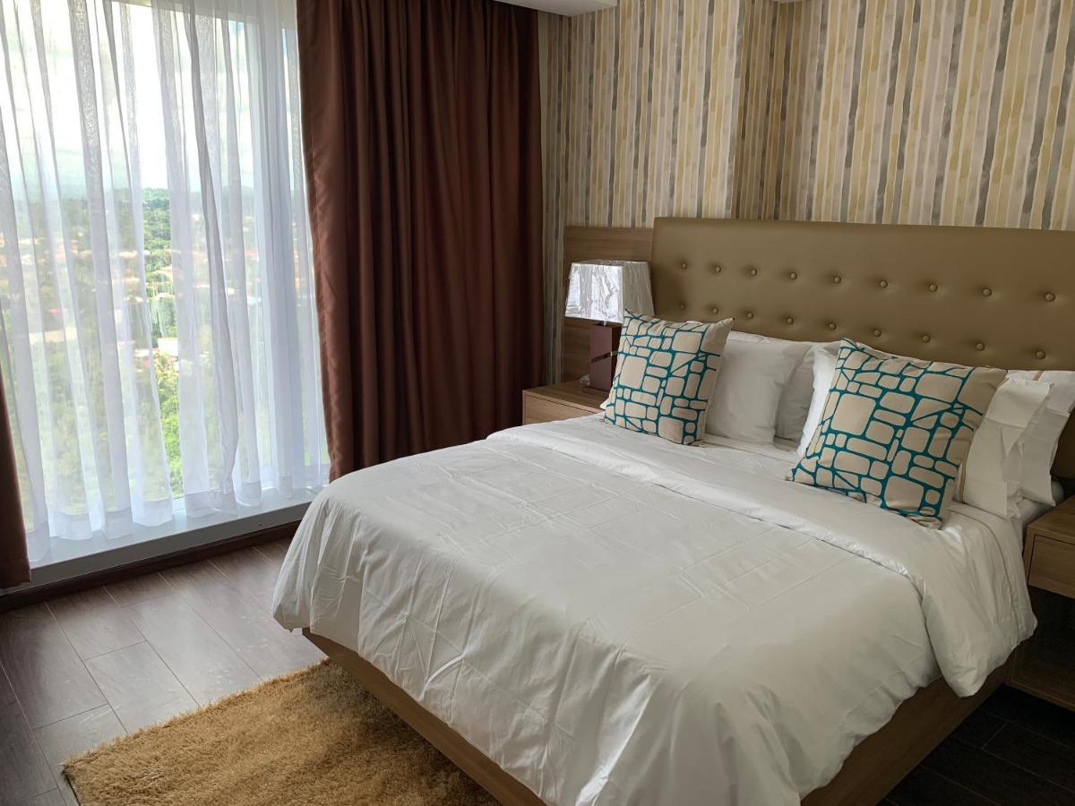 Aeon Suites Staycation Managed By Aria Hotel Davao ภายนอก รูปภาพ